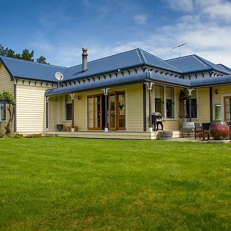 The Old Manse Bed & Breakfast Martinborough Exterior photo