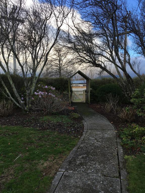 The Old Manse Bed & Breakfast Martinborough Exterior photo