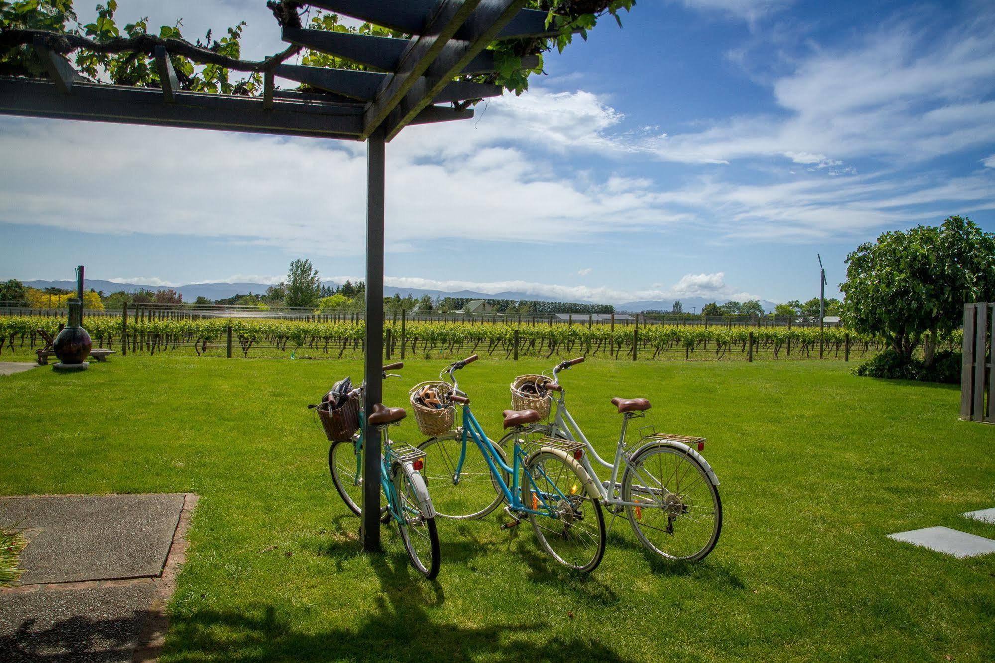 The Old Manse Bed & Breakfast Martinborough Exterior photo